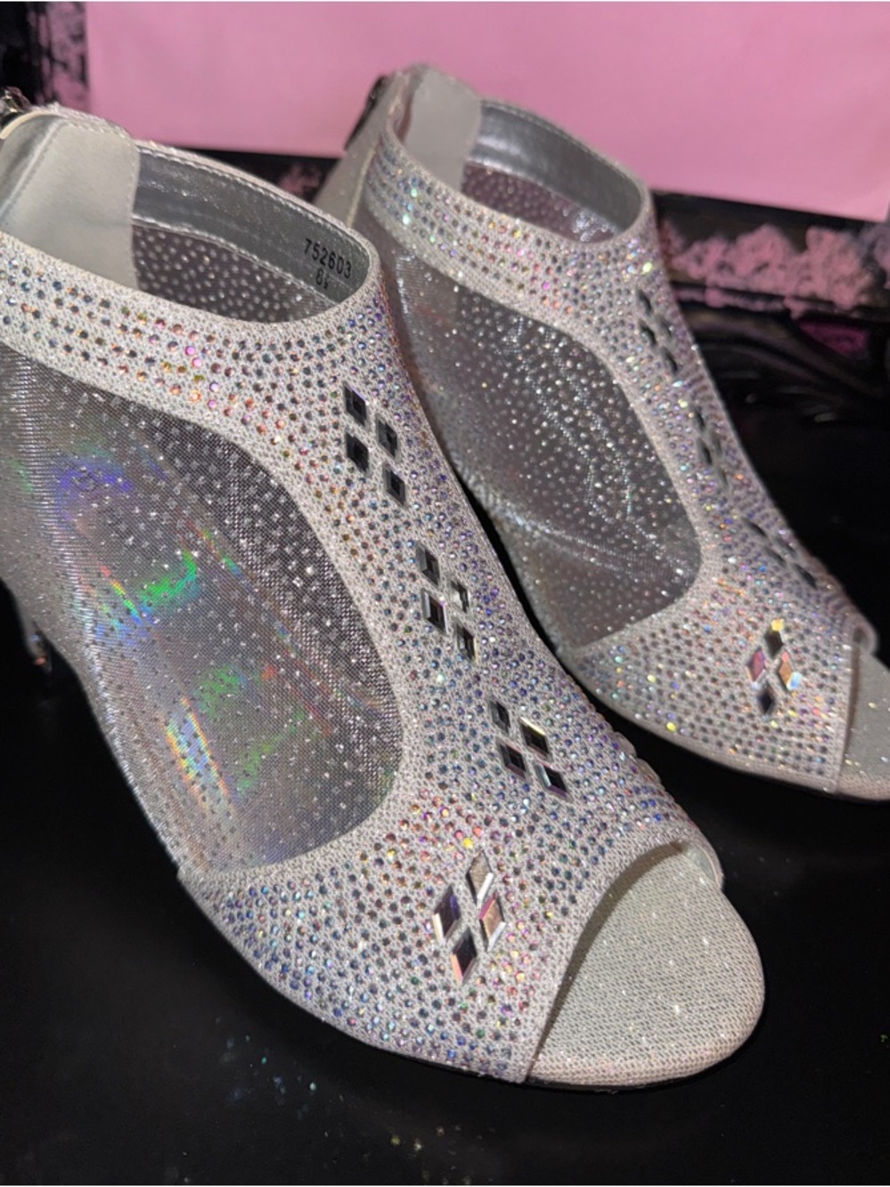 Pierre Dumas Silver Rhinestone Mesh Peep-Toe Heels Prom Shoes Size 8.5 Defects